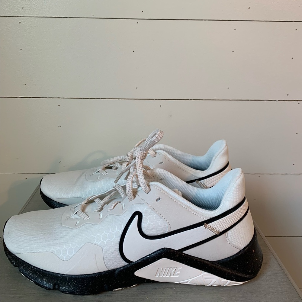 NIKE Women Legend Essential 2 PRM Sail Black CZ3668 100 Size 10(Men 9.5)